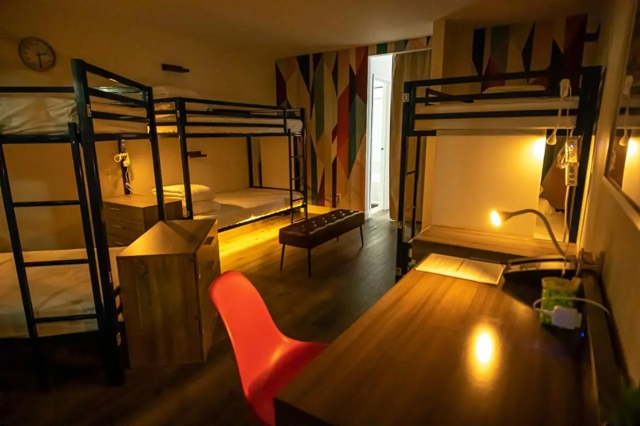 Bposhtels Anaheim Hostel