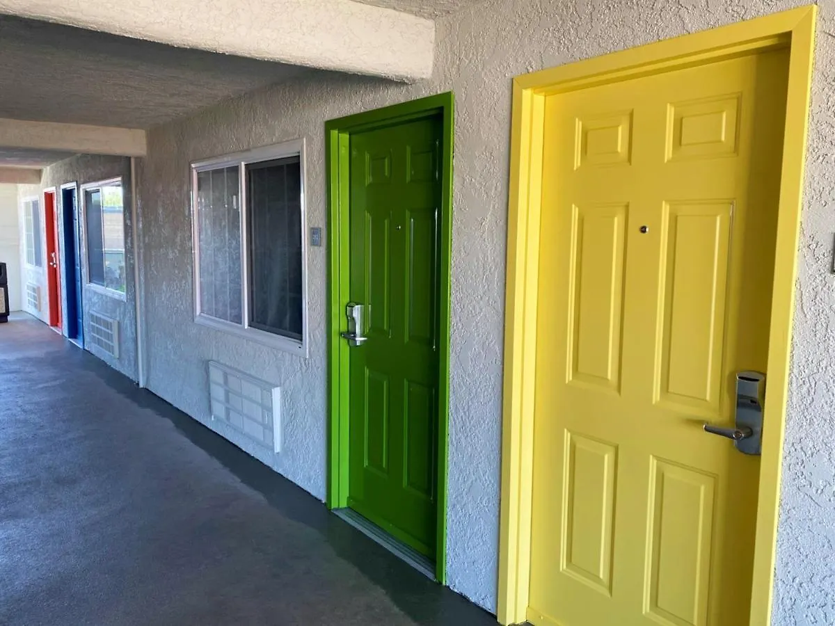 Bposhtels Anaheim Hostel