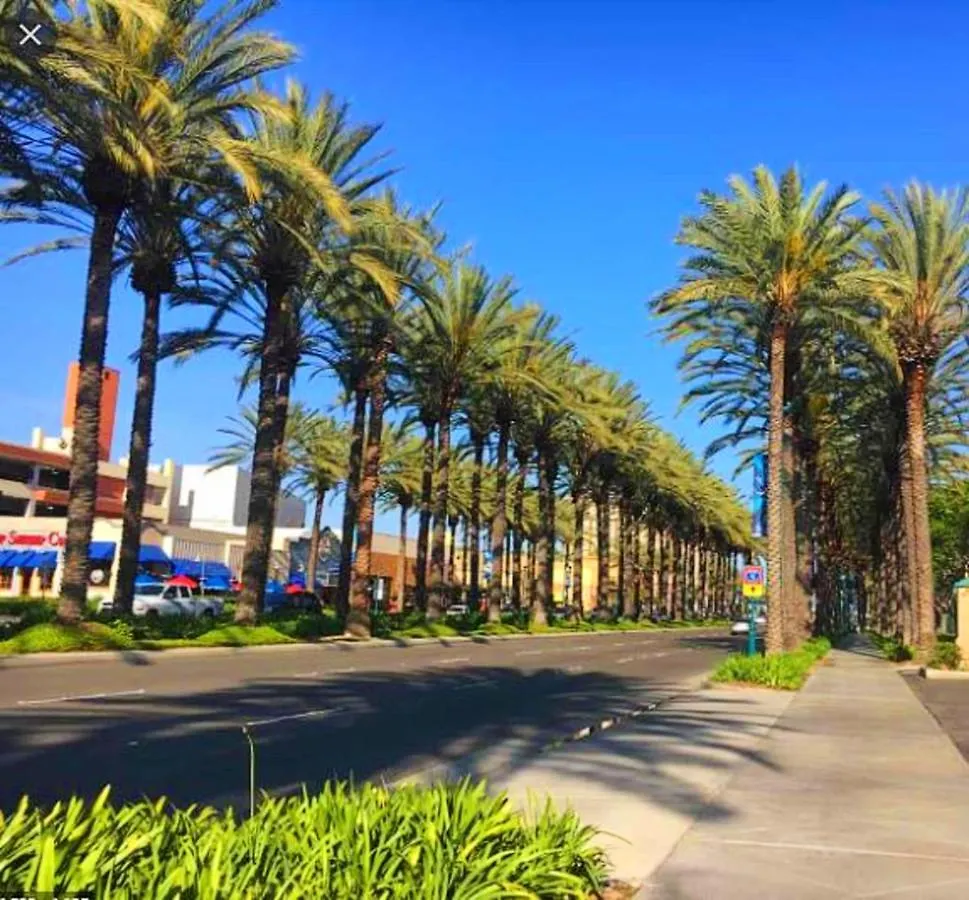 Bposhtels Anaheim Hostel