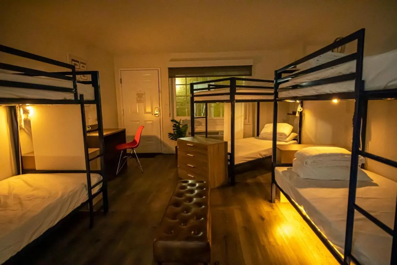 Bposhtels Anaheim Hostel