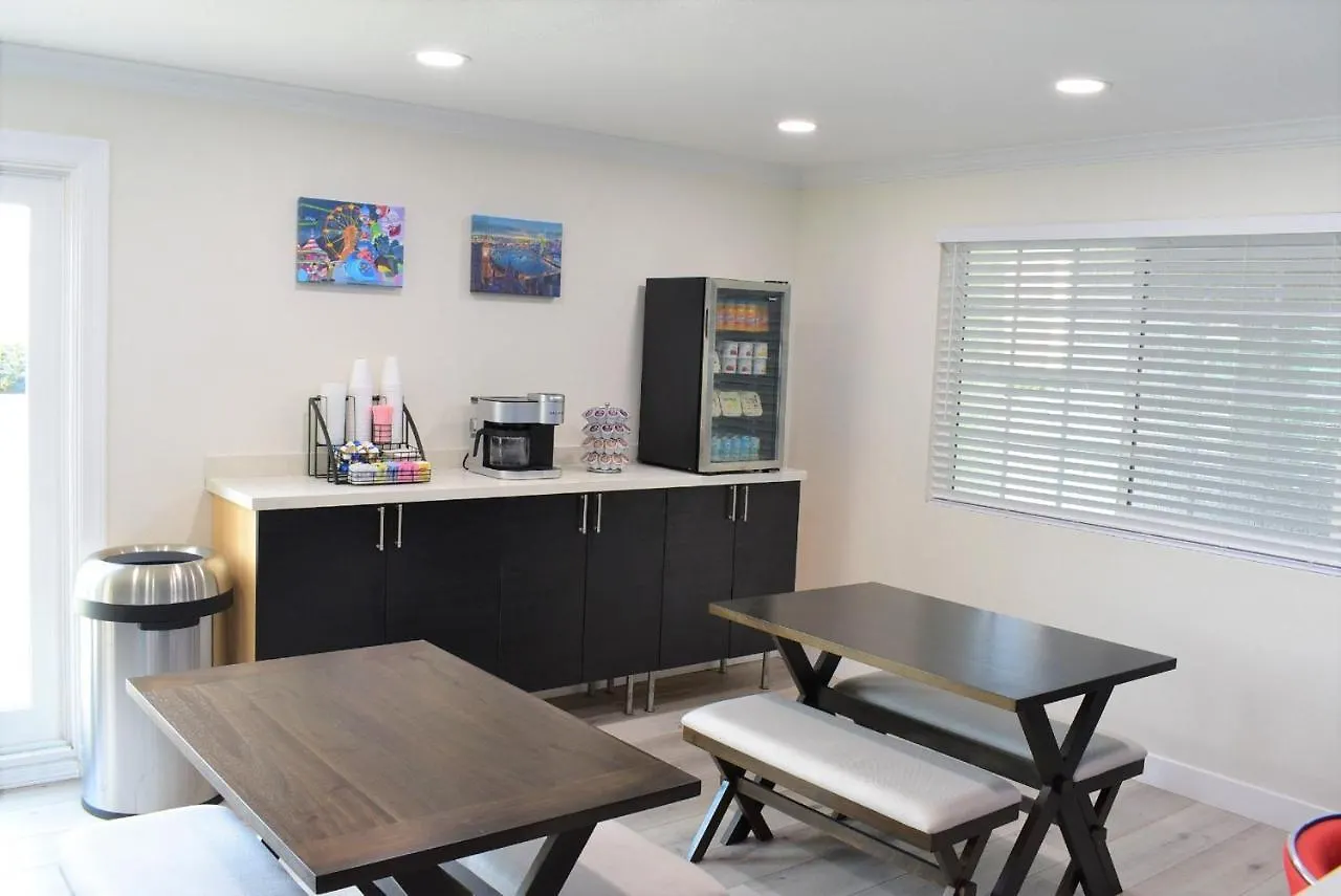 Bposhtels Anaheim Hostel