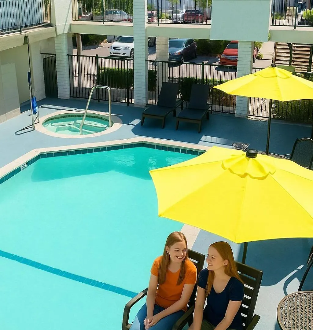 Bposhtels Anaheim Hostel